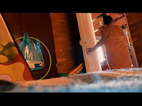 ❤️ Minu onu järgneb mulle duši alla, ta nabib mind, samal ajal kui ma duši all käin. ❤❌ Pornovideo at porn et.porno-fuq.ru ❌❤